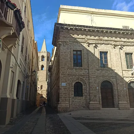 New Cathedral House Apartman Alghero